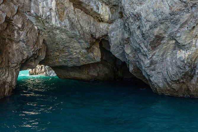 Capri Private Boat Tour With Blu Grotto Stop & Limoncello - Key Points