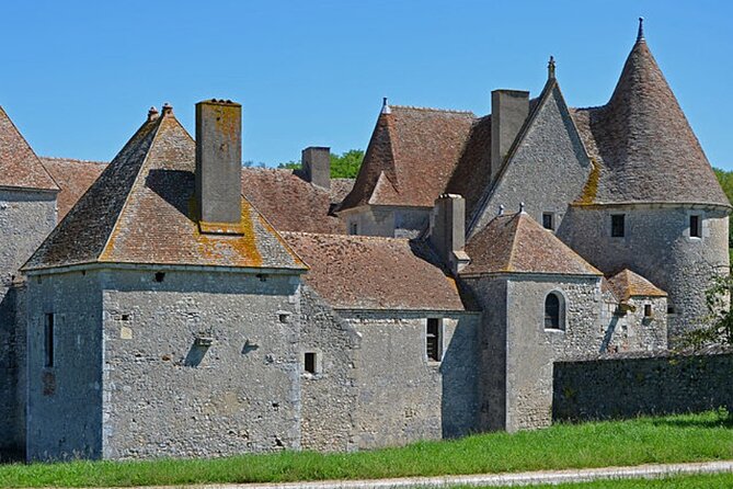 Château De Buranlure 1000 Years of History Heritage and Oenology - Key Points