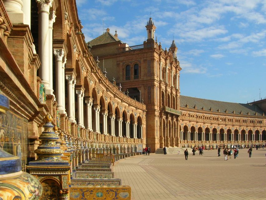 From Malaga: Private Seville, Alcazar and Cathedral Day Trip - Key Points