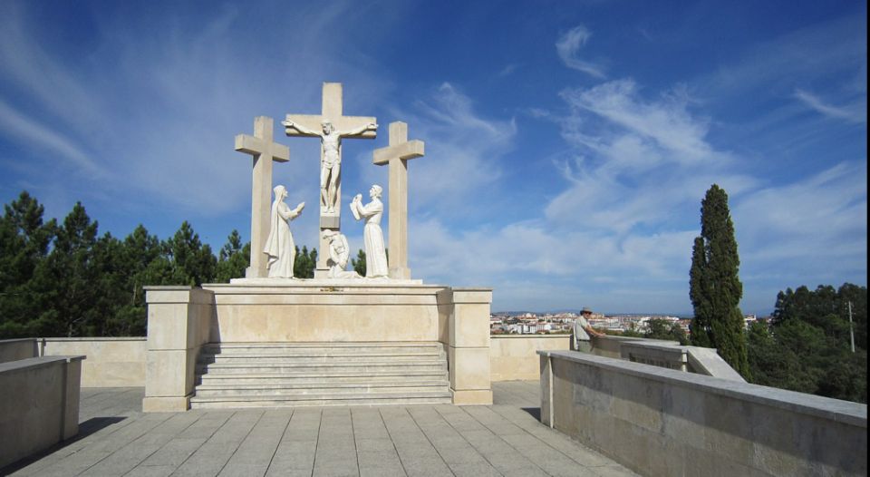 From Porto: Private Sightseeing Fátima Tour - Key Points