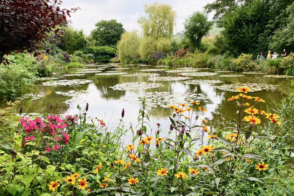 Giverny Versailles Trianon Small Group by Minivan From Paris - Key Points