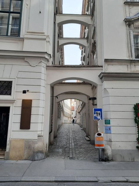 Hidden Corners of Vienna Private Walking Tour - Key Points