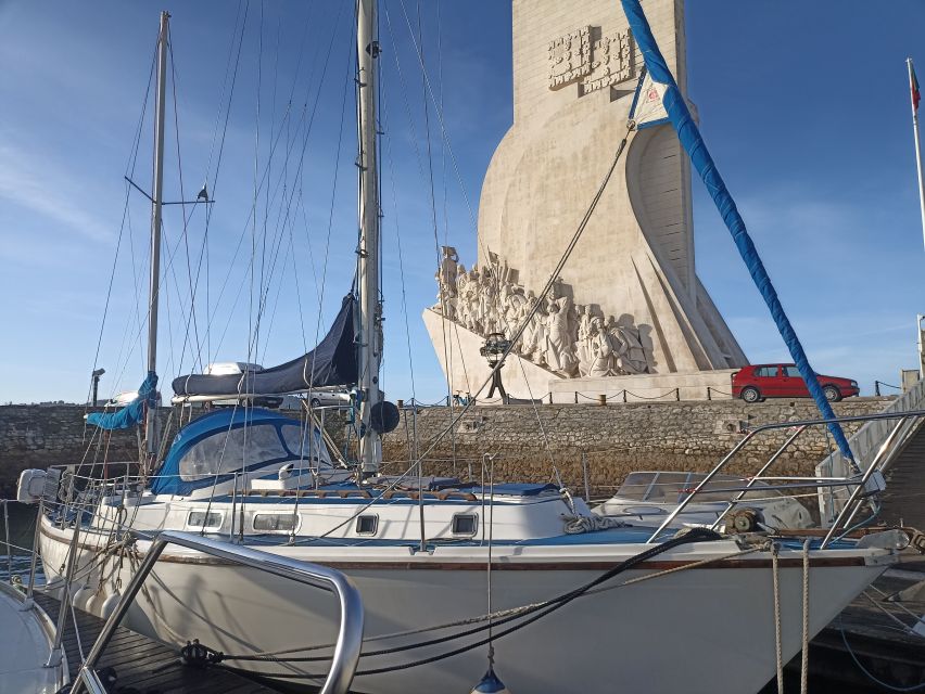 Lisbon: 4h Private Sailing Tour - Key Points