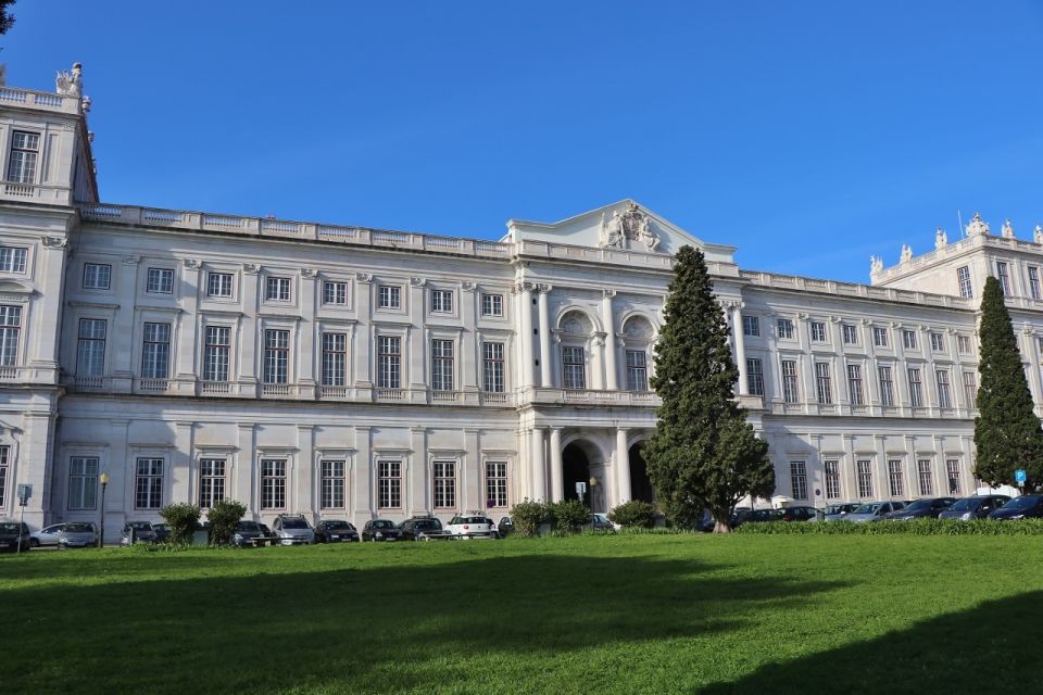 Lisbon: Private Historical Tour to Queluz and Ajuda Palaces - Key Points