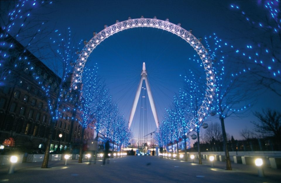 London: Sights and Sounds of Christmas Guided Half-Day Tour - Key Points
