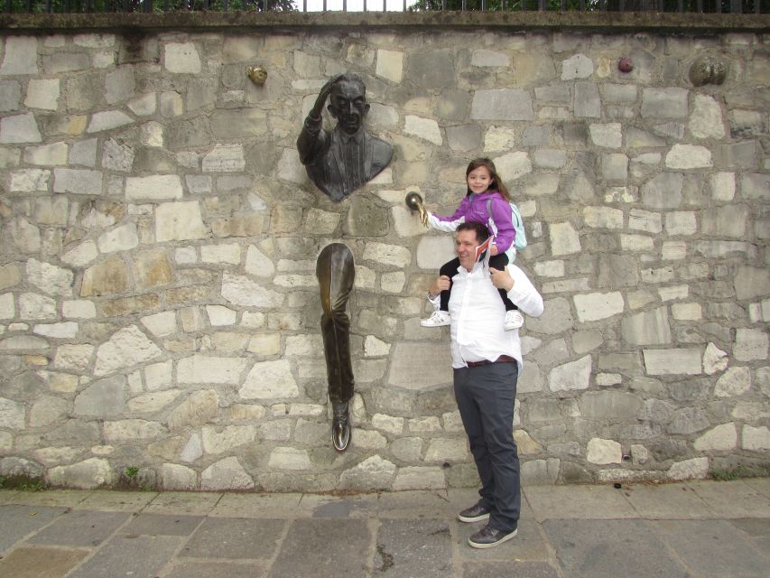Montmartre: Private Treasure Hunt for Families and Kids - Key Points