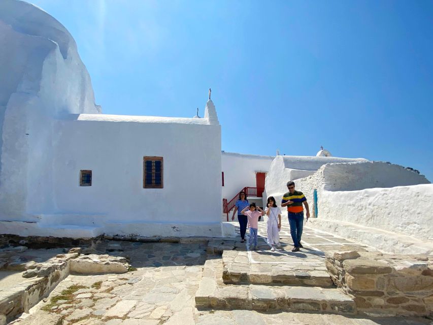 Mykonos: Old Town Self-Guided Game & Tour - Key Points