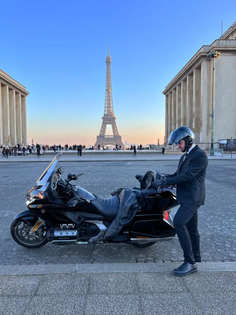 Paris: Private Motorcycle Taxi Airport Paris Beauvais - Paris - Key Points