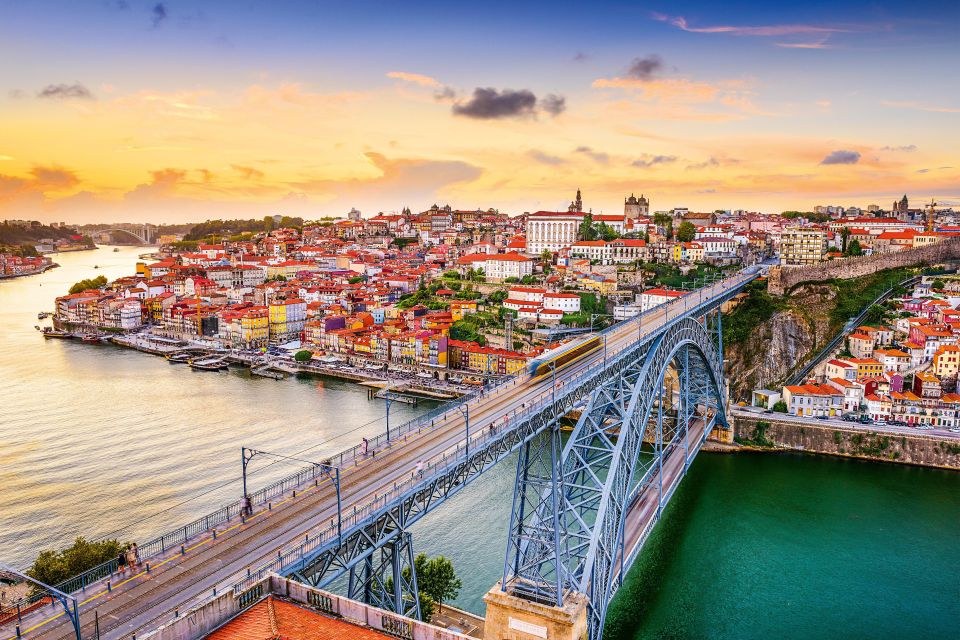 PORTO - LISBON Shuttle/Sightseeing - Key Points