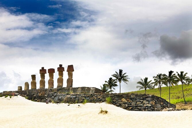 Private Full-Day Easter Island Highlights North and West - Key Points