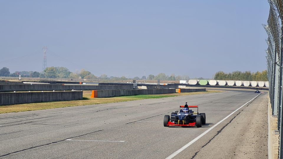 Race Experience With A Formula Car On A Fast Track | Milan