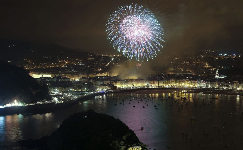 San Sebastian: Yacht Cruise With Fireworks Experience - Key Points