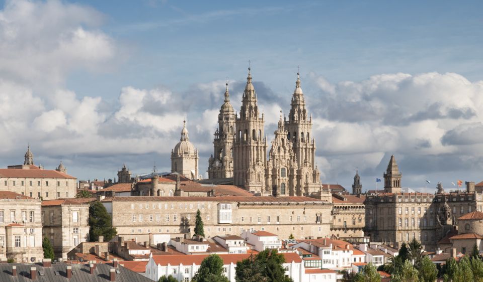 Santiago De Compostela Private 10- Hours Tour From Oporto - Key Points