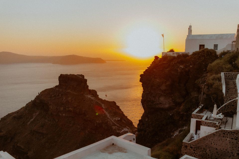 Santorini Photo Shoot and Tour at Unique Spots With a Local - Key Points