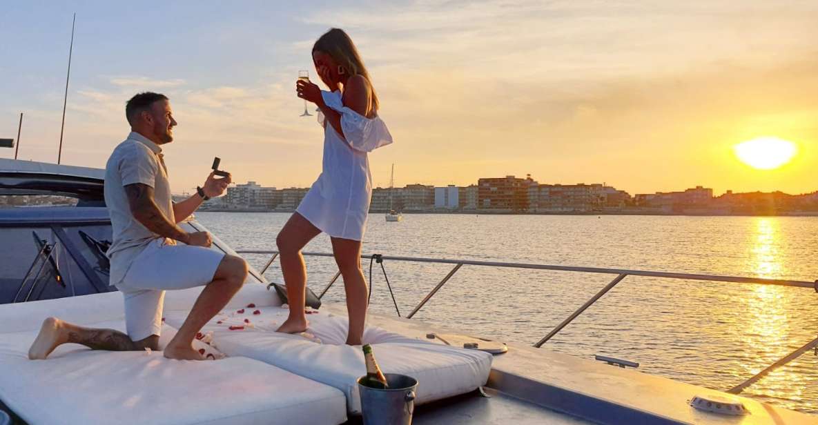 Sunset on a Boat With Cava Included - Key Points