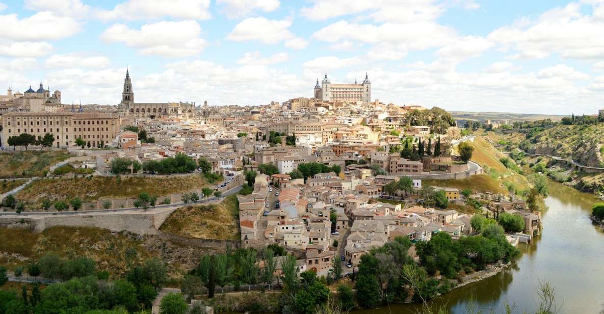 Toledo: Private Walking Tour With a Local Guide - Key Points