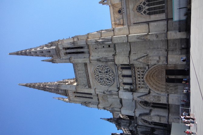 2 Hours - Bordeaux Private Tour With a Native Guide - Tour Itinerary