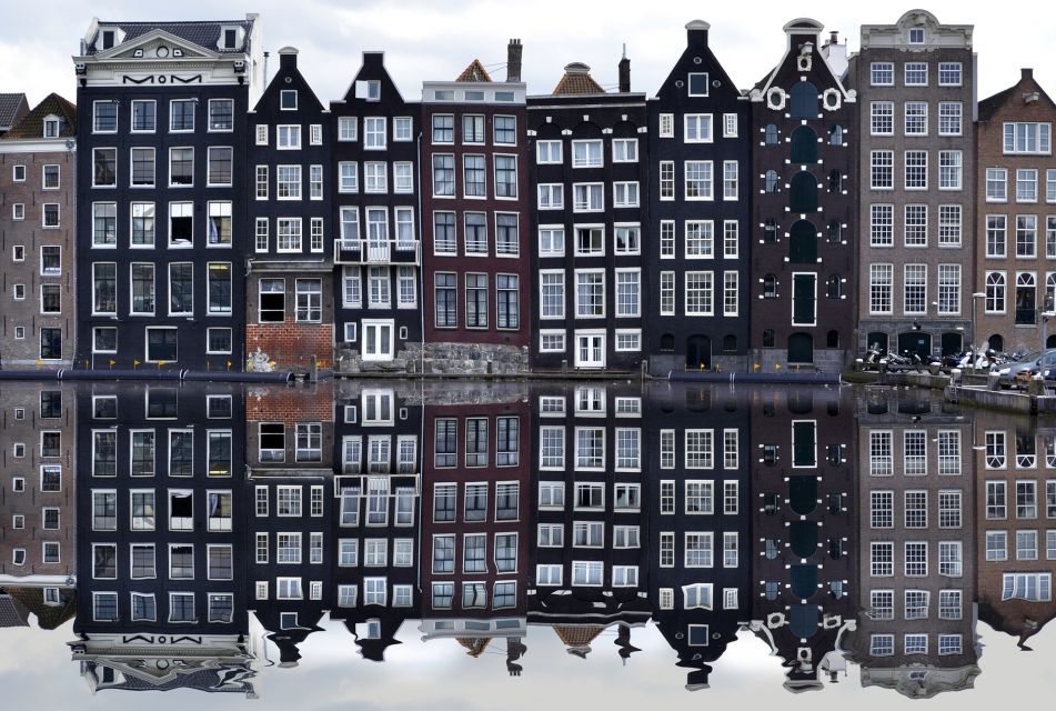 Amsterdam: Self-Guided Tour With Over 100 Sights - Tour Overview