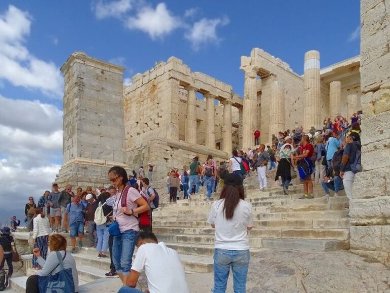Athens: Private Sightseeing Guided Tour With Transportation