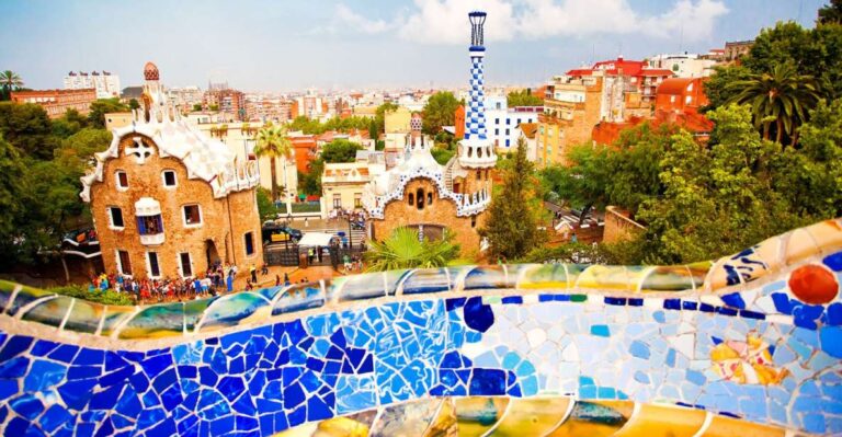 Barcelona: Sagrada Familia & Park Güell Guided Tour & Ticket