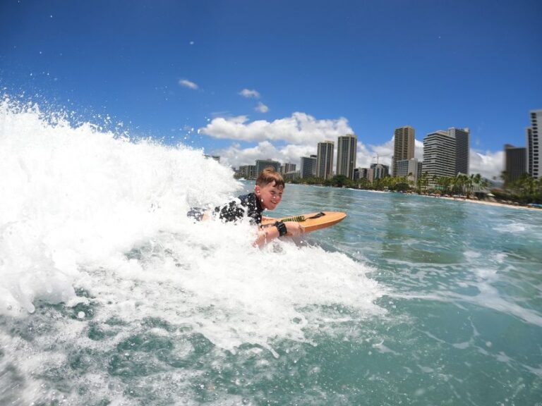 Bodyboard Lesson in Waikiki, Two Students to One Instructor