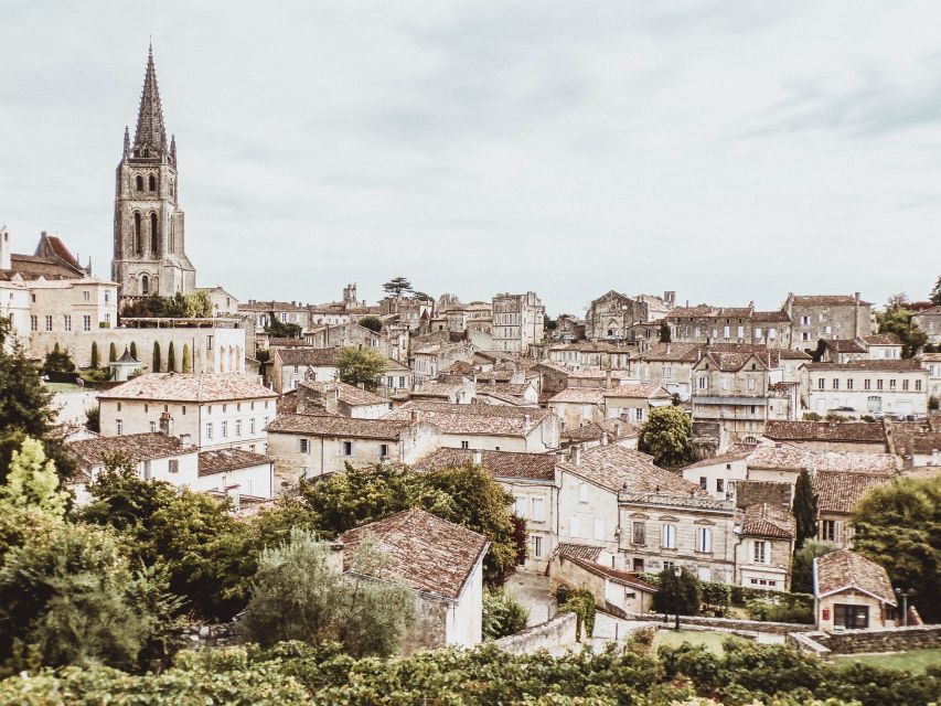 Bordeaux : Bachelor Party Outdoor Smartphone Game - Explore Bordeaux on Foot