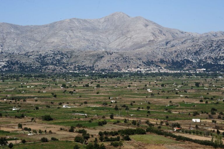 Crete: Lassithi Plateau, Zeus Cave & Kera Monastery Tour