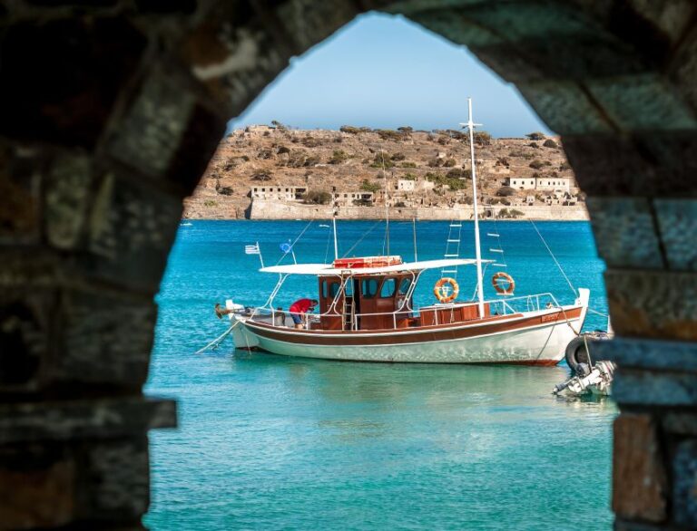 Crete: Spinalonga-Plaka-Agios Nikolaos Tour