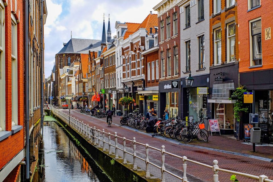 Delft: Guided Walking Tour - Booking Details