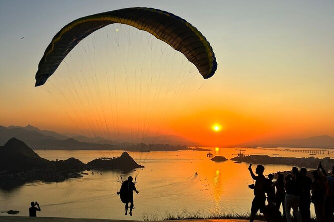 Double Paragliding Flight in Niteroi - Experience Overview