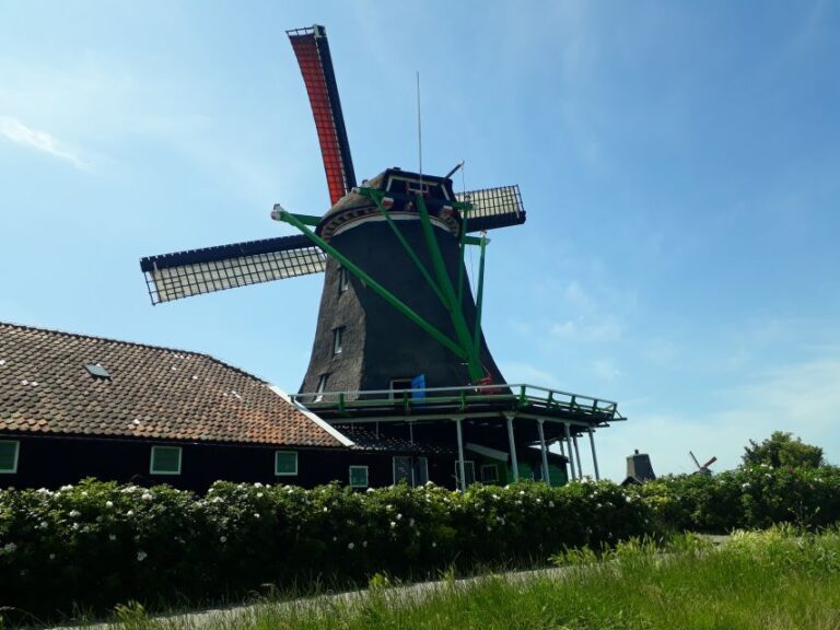 From Amsterdam: Zaanse Schans Windmills Private Tour