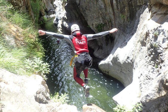 From Marbella: Canyoning Tour in Guadalmina Canyon - Meeting and End Points