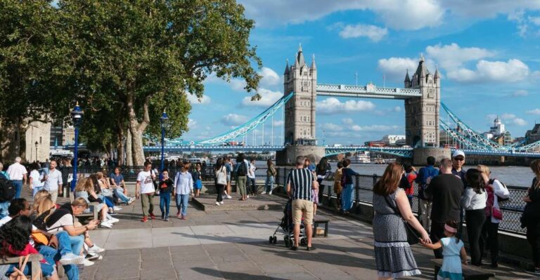 Full Day London Tour in a Private Vehicle With Admission