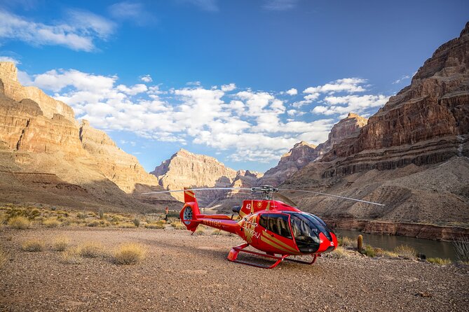 Grand Canyon West Rim Helicopter Tour With Champagne Toast - Tour Highlights