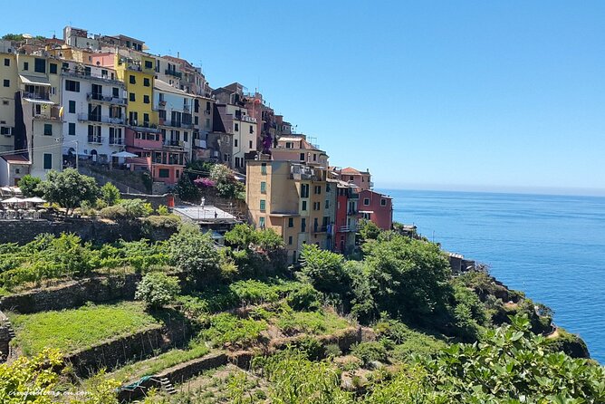 Guided Day Tour on Private Boat to Cinque Terre Private Boat