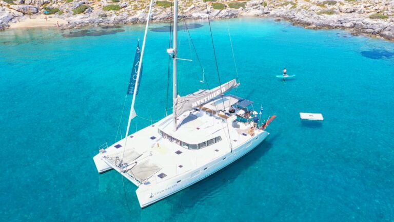 Heraklion: Dia Island Catamaran Cruise With Drinks and Lunch