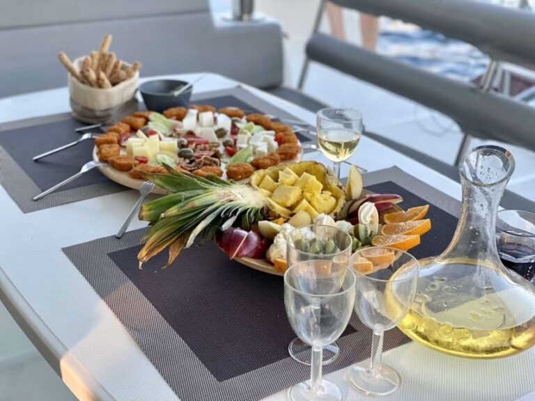 Hersonissos: Sunset Catamaran Trip With Finger Food & Drinks