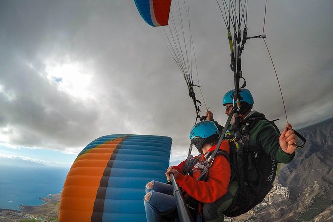 High Performance Paragliding Tandem Flight in Tenerife South - Meeting and Pickup Details