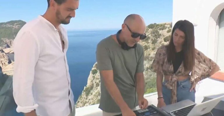 IBIZA DJ Lesson, Sunset and Party at Cafe Del Mar
