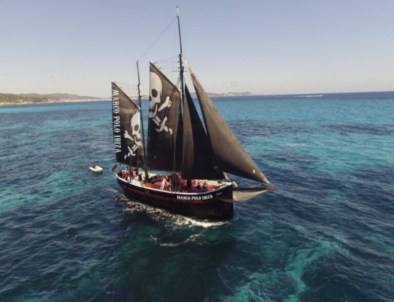 Ibiza: Pirate Sailing Cruise to Formentera