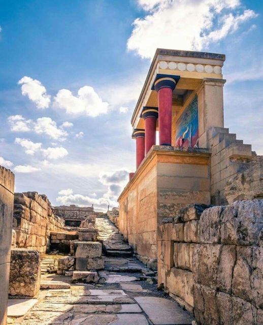 KNOSSOS PALACE AND HERAKLION TOWN ARCHAEOLOGICAL MUSEUM - Tour Details