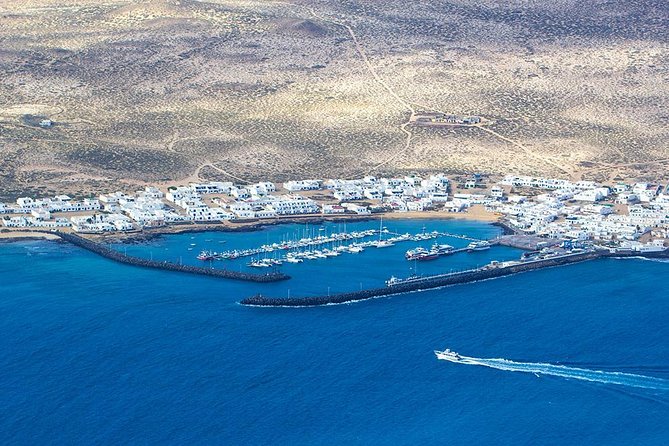 La Graciosa at Your Leisure (Bus Transfer and Return Ferry Ticket) - Trip Inclusions