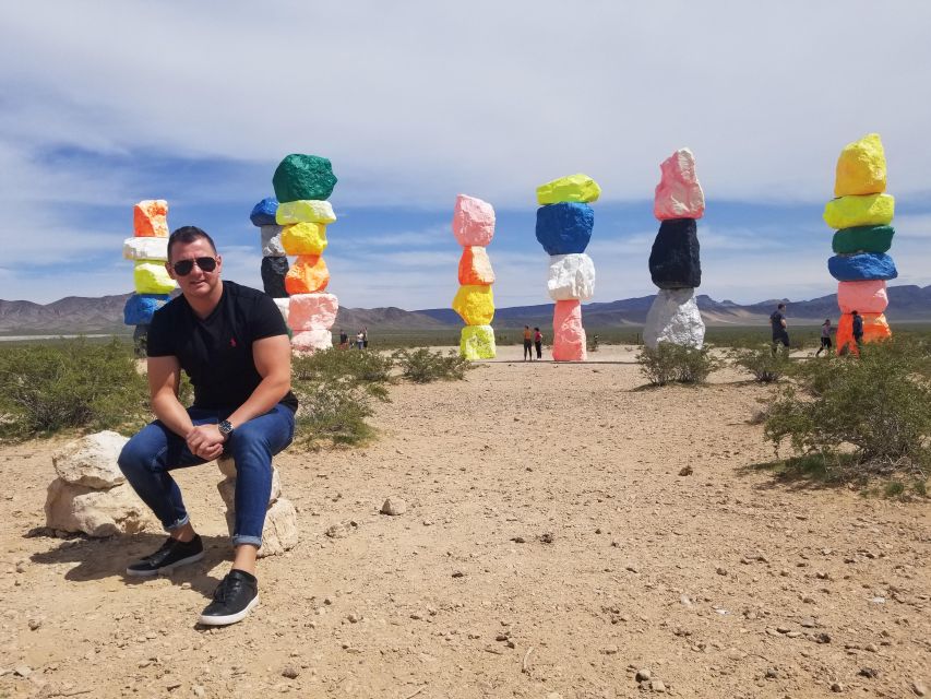 Las Vegas: Valley of Fire and Seven Magic Mountains Day Trip - Experience