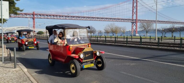 Lisbon: Tour on Board a Classic Tuk