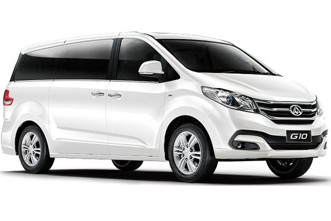 Luxury Van, Private Transfer, Cairns Airport -Trinity Beach.