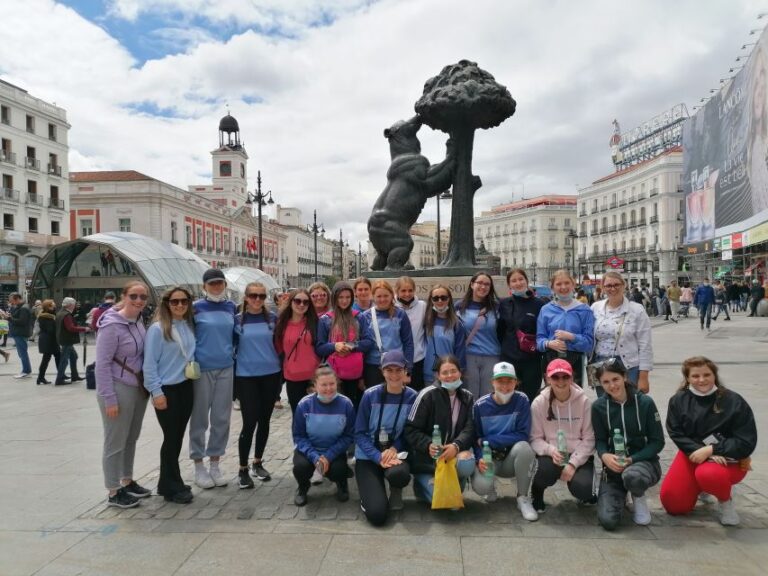 Madrid: Spains Greatest Minds Private Guided Walking Tour