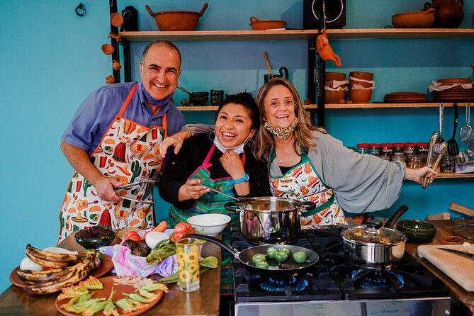Mexican Cooking Class With a Tehuana in Oaxaca City
