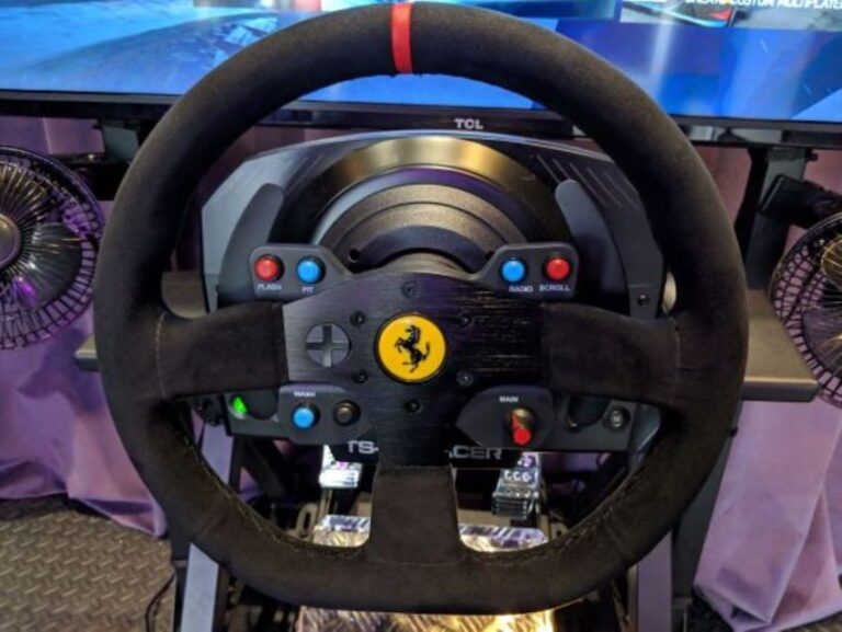 Mont Tremblant: Virtual Reality Car Racing : 30 Mins