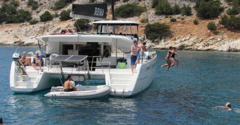 Naxos: Luxury Catamaran Day Trip With Lunch and Drinks