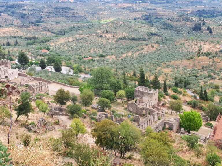 One Day Private Tour to Glory of Ancient Sparta and Mystras